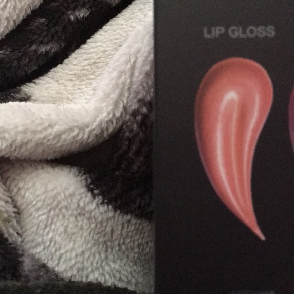 Lipgloss - Picture 2 of 2